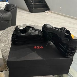 424 on Fairfax black wax dipped low top sneakers